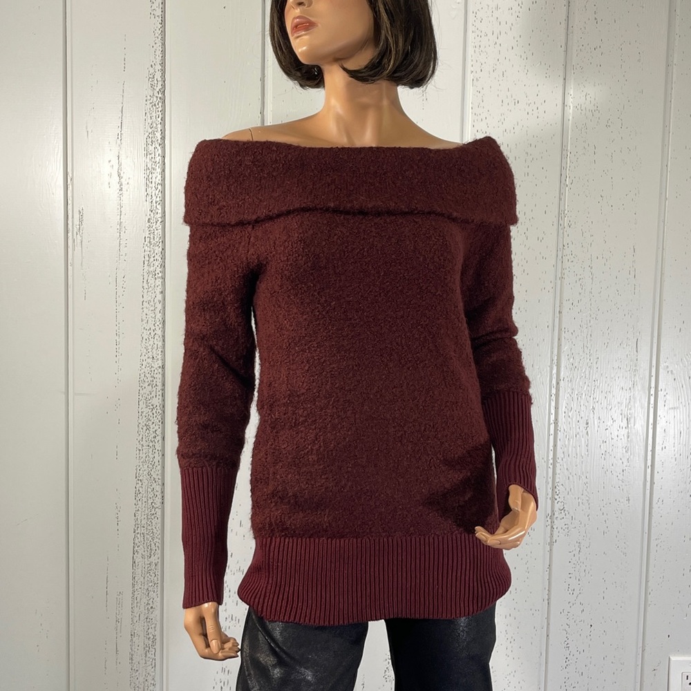 *Banana Republic Women’s Off-The Shoulder Sweater Sz XS